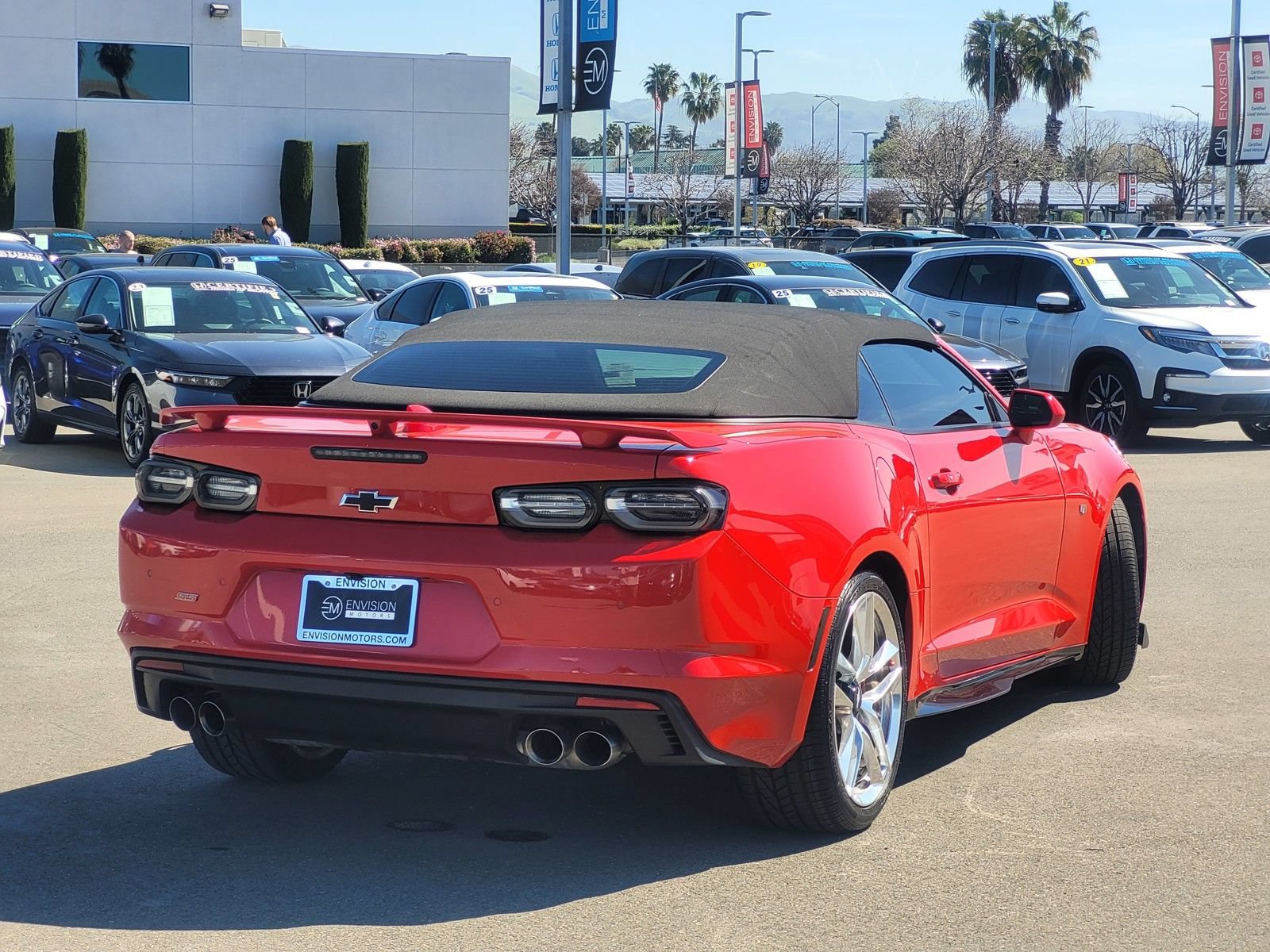 Used 2021 Chevrolet Camaro SS RWD image 5