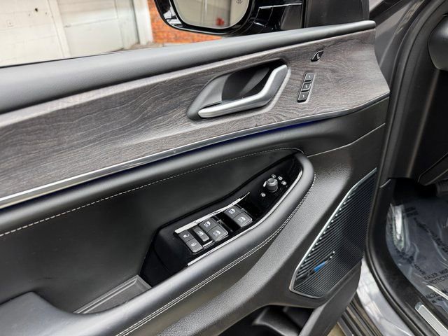 Used 2024 Jeep Grand Cherokee Overland w/ Luxury Tech Group IV image 11