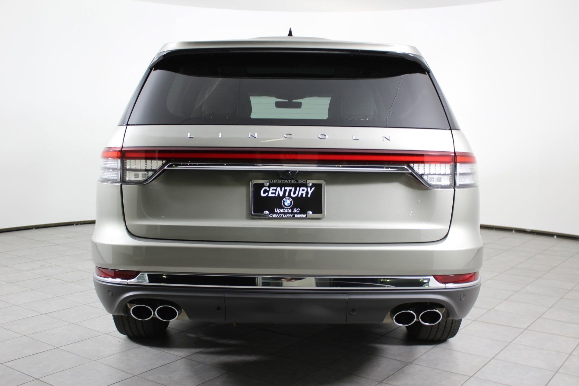 Used 2023 Lincoln Aviator Reserve w/ Equipment Group 201A image 10