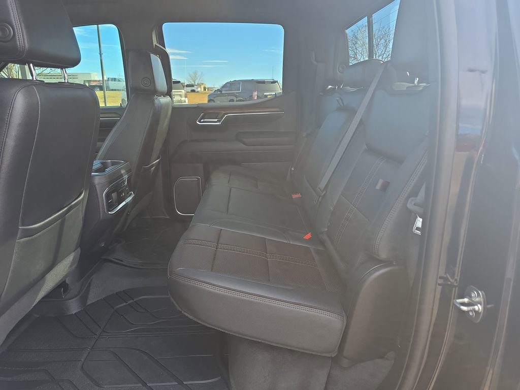 Used 2023 Chevrolet Silverado 1500 High Country w/ High Country Premium Package image 26