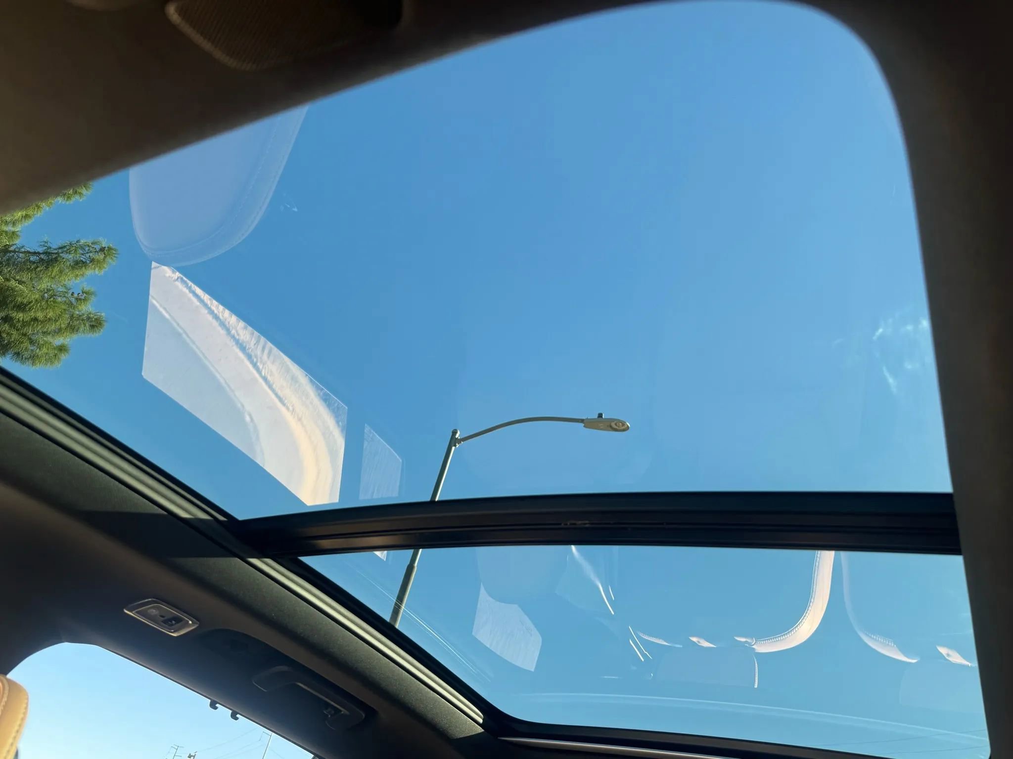 Used 2016 Volvo XC90 T6 image 16