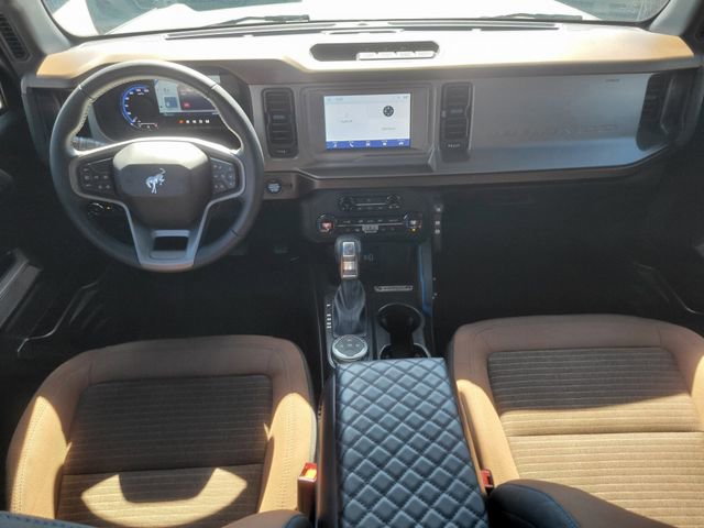 Used 2023 Ford Bronco Outer Banks image 11