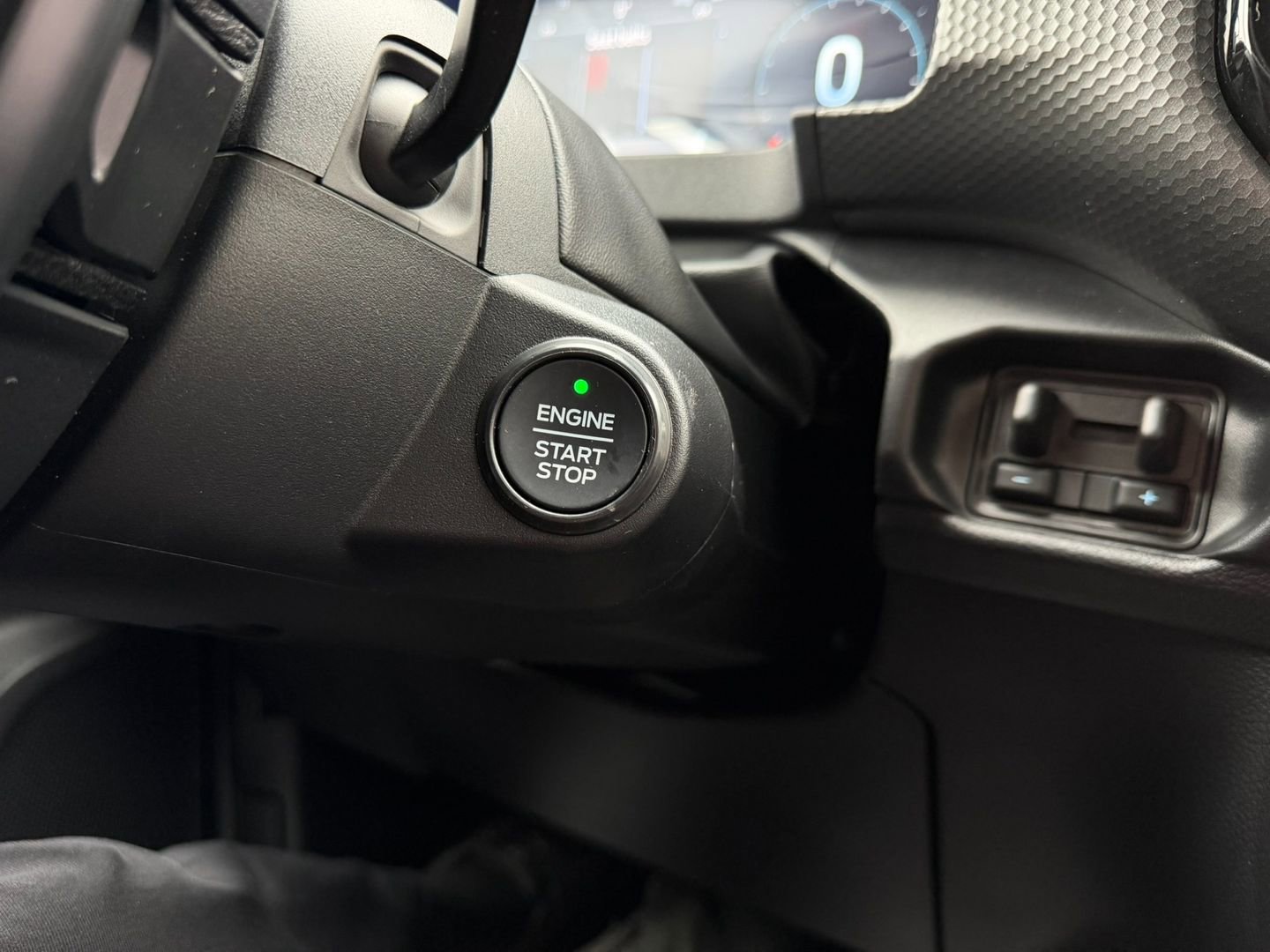 New 2025 Ford Ranger Raptor image 33