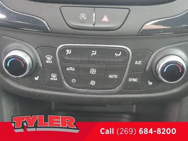 Used 2023 Chevrolet Equinox RS w/ RS Leather Package image 34