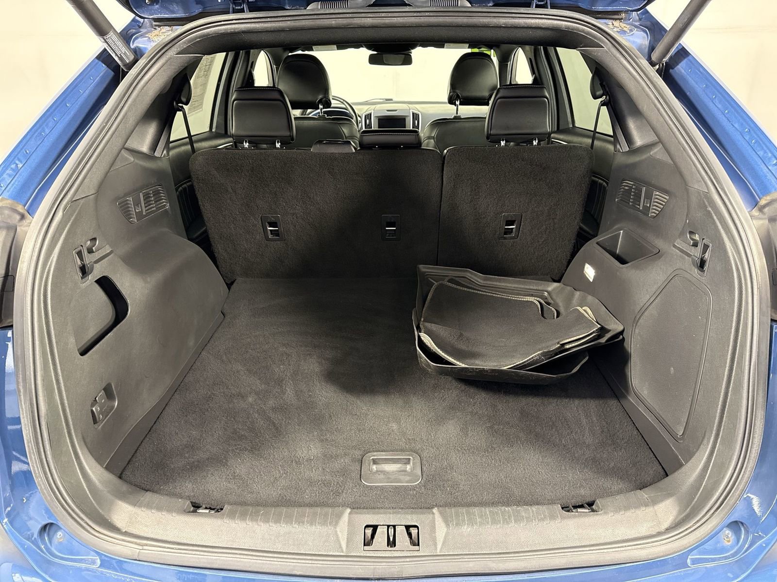 Used 2019 Ford Edge ST image 31