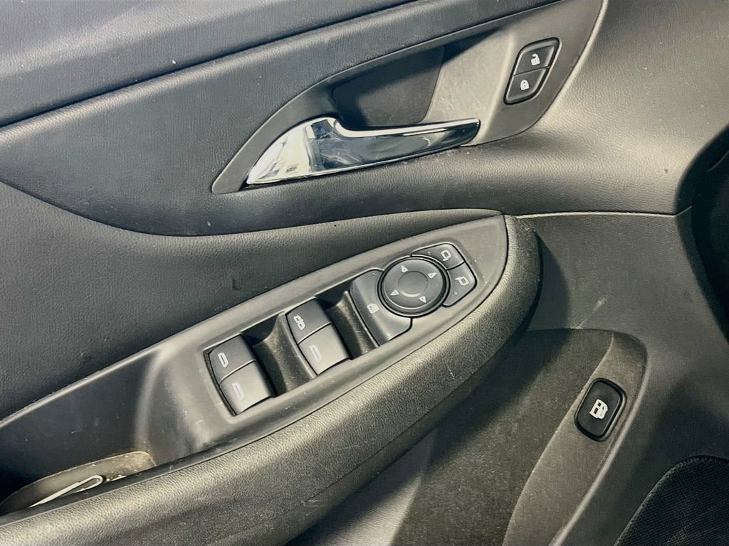 Used 2017 Chevrolet Volt Premier w/ Driver Confidence II Package FWD image 10