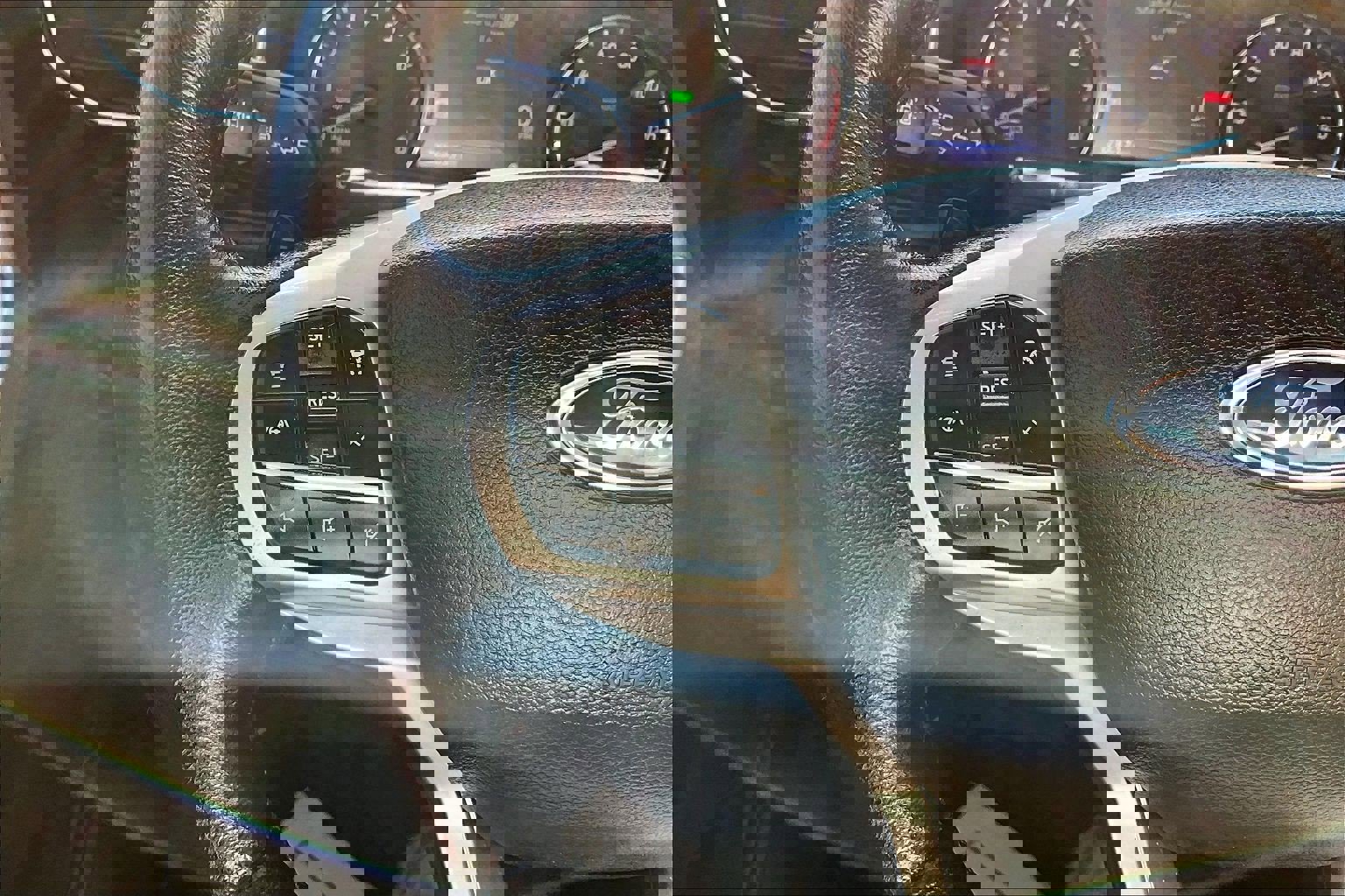 Used 2021 Ford Explorer Limited image 23