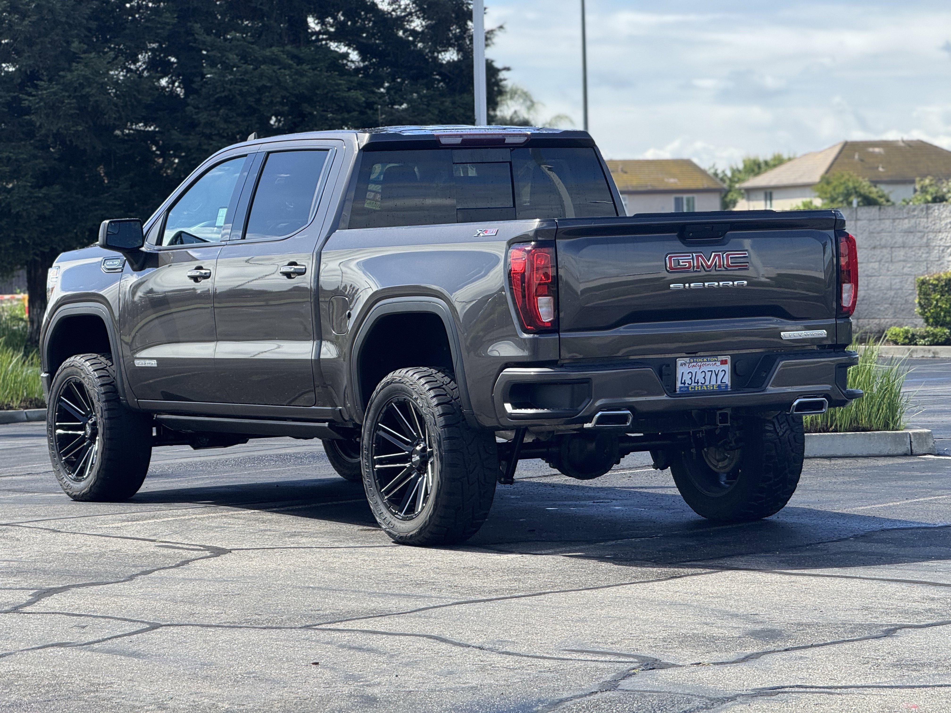 Used 2020 GMC Sierra 1500 Elevation w/ Elevation Value Package AWD/4WD image 5