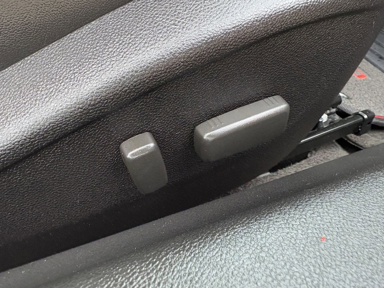 Used 2013 Chevrolet Camaro SS RWD image 30
