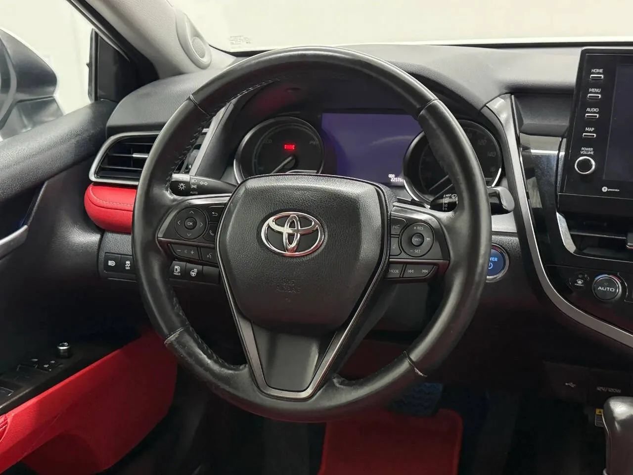 Used 2021 Toyota Camry XSE w/ Navigation Upgrade Package FWD image 25