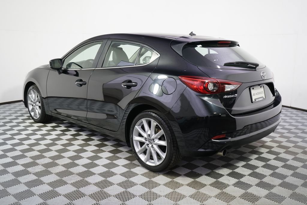 Used 2017 MAZDA MAZDA3 Touring FWD image 3