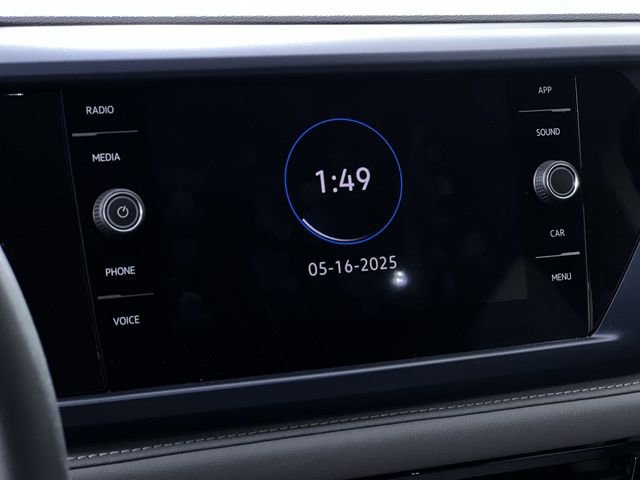 Used 2024 Volkswagen Taos SE image 16