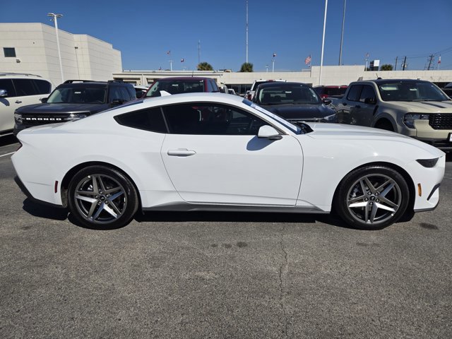 Certified 2026 Ford Mustang Coupe image 4