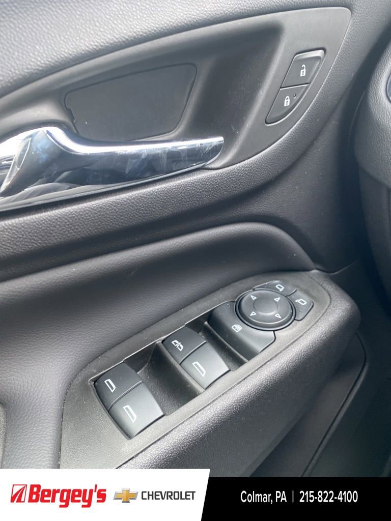 Used 2024 Chevrolet Equinox LT image 34