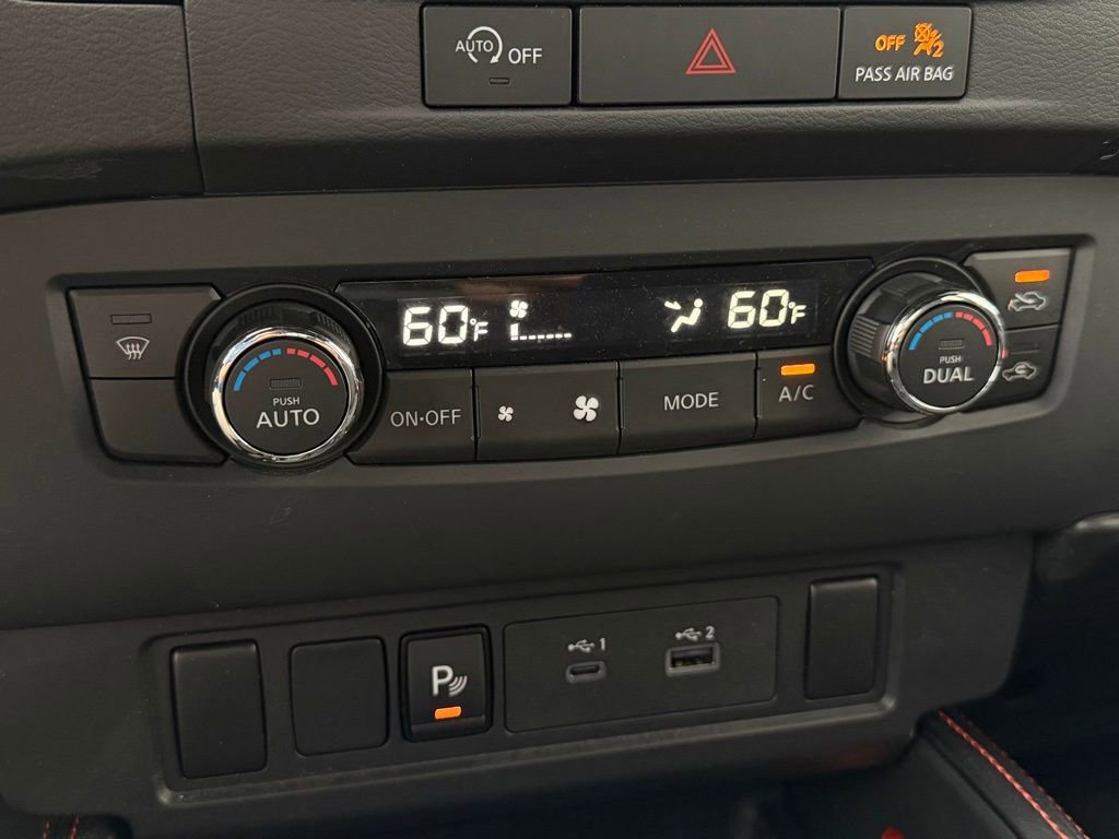 Used 2023 Nissan Frontier PRO-4X w/ Technology Package image 19