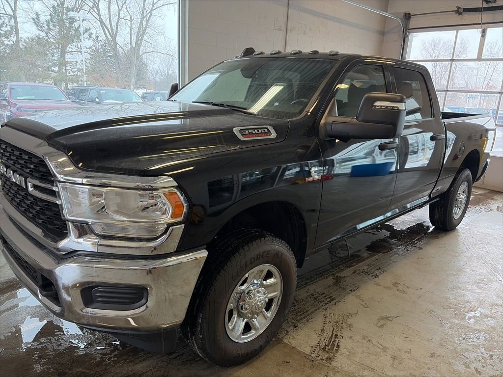 Used 2024 RAM 3500 Tradesman w/ Towing Technology Group image 10