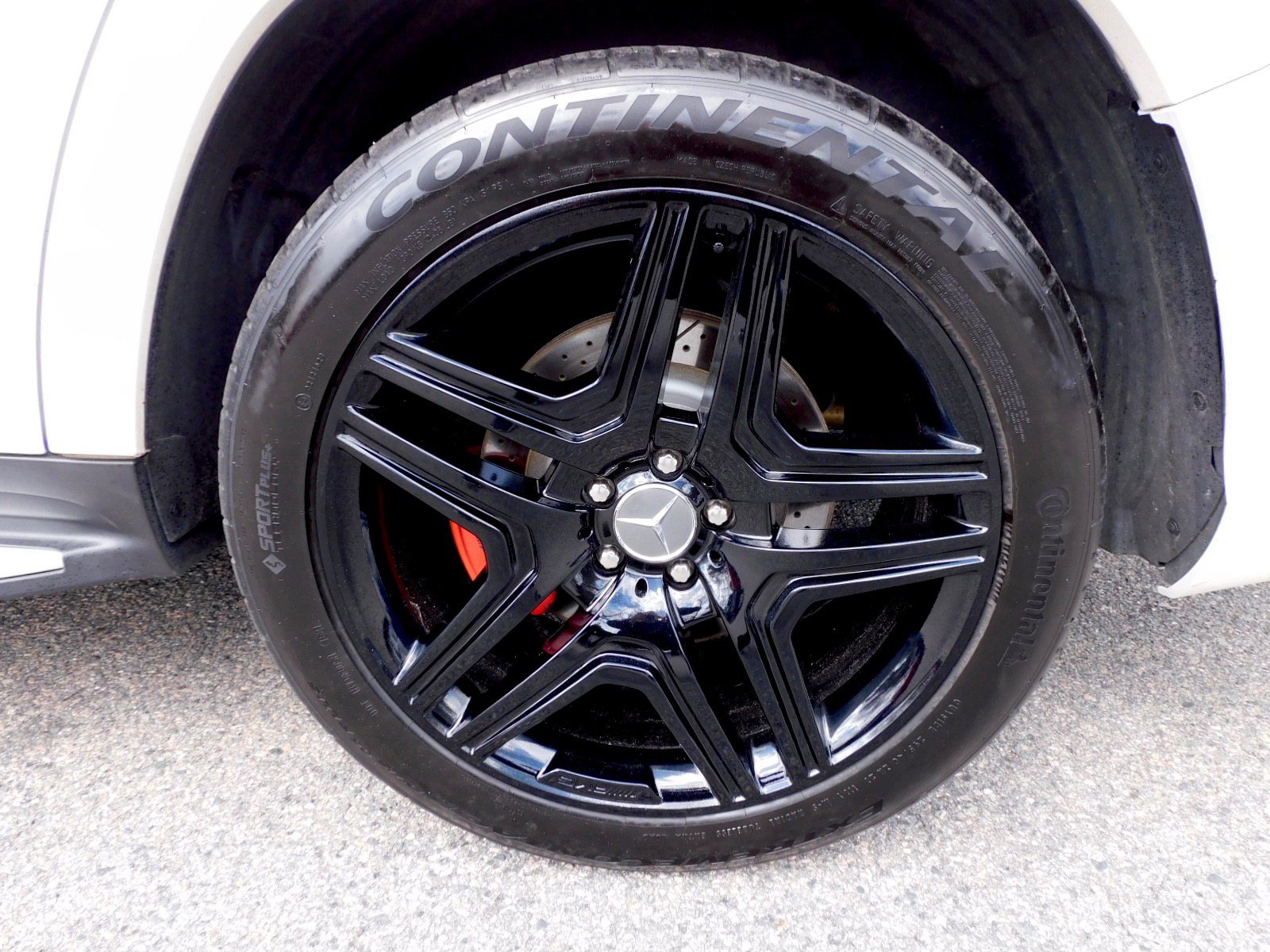 Used 2016 Mercedes-Benz GL 63 AMG 4MATIC image 28