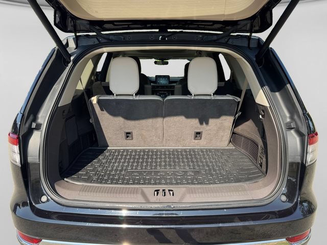 Used 2021 Lincoln Aviator Reserve w/ Equipment Group 201A AWD/4WD image 5