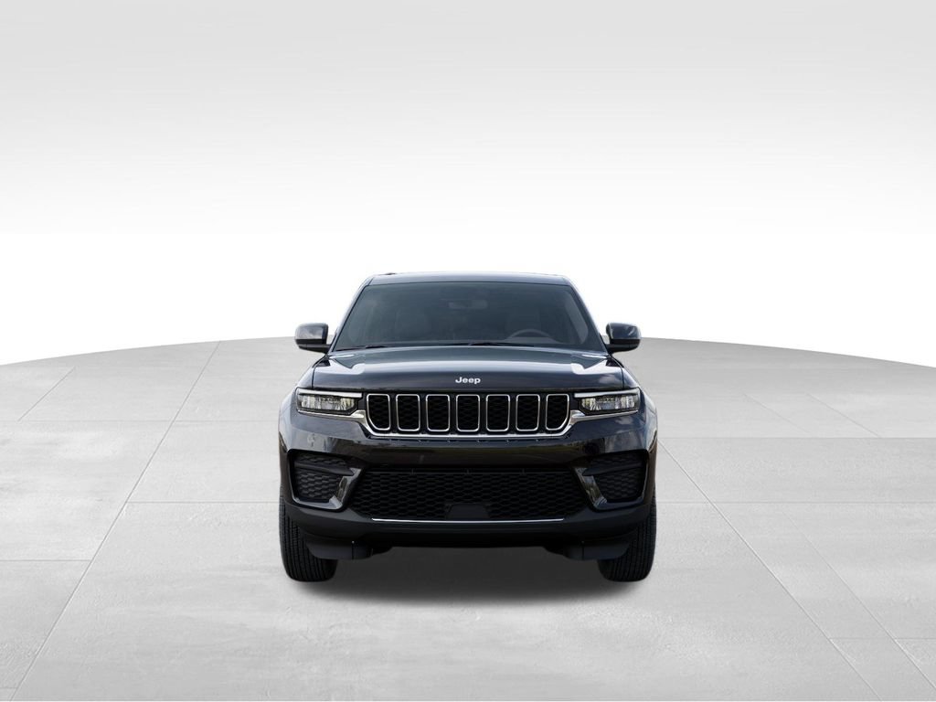Used 2026 Jeep Grand Cherokee Laredo X AWD/4WD image 7