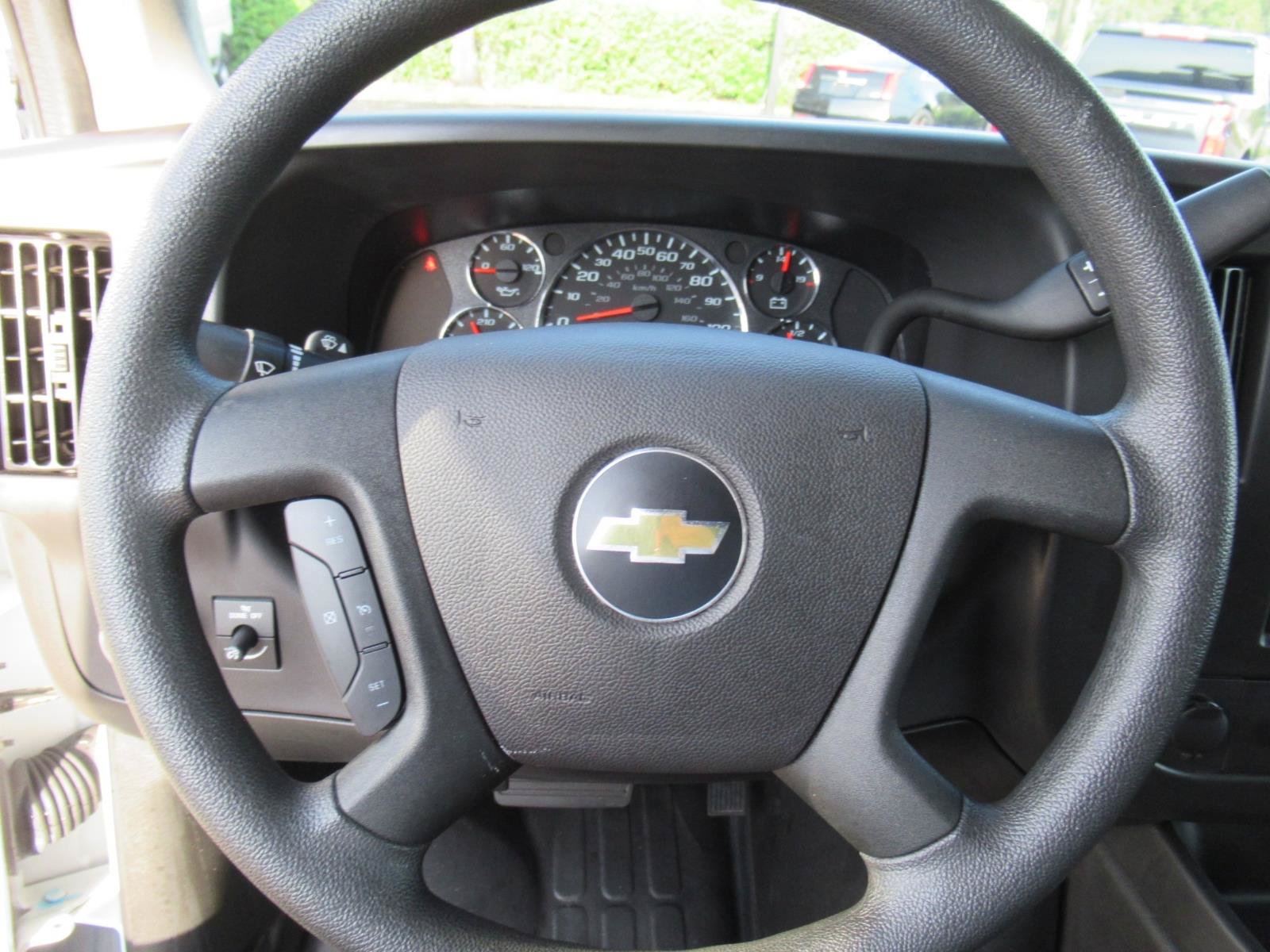 Used 2025 Chevrolet Express 2500 w/ Driver Convenience Package RWD image 25