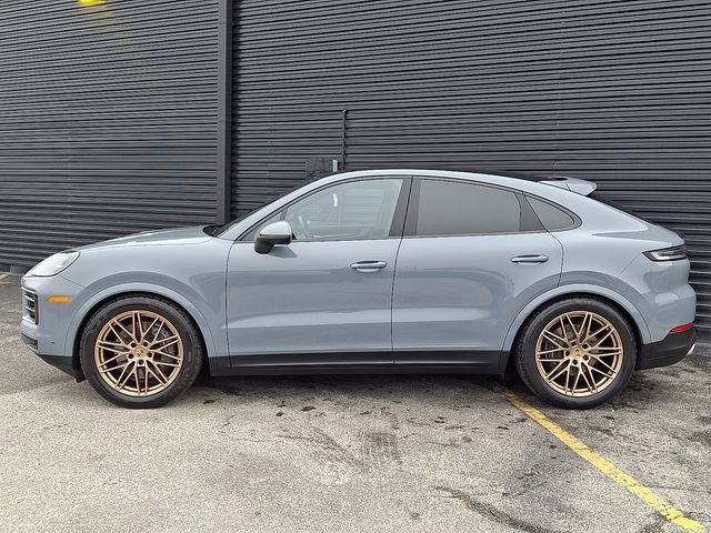 Certified 2024 Porsche Cayenne Coupe image 2