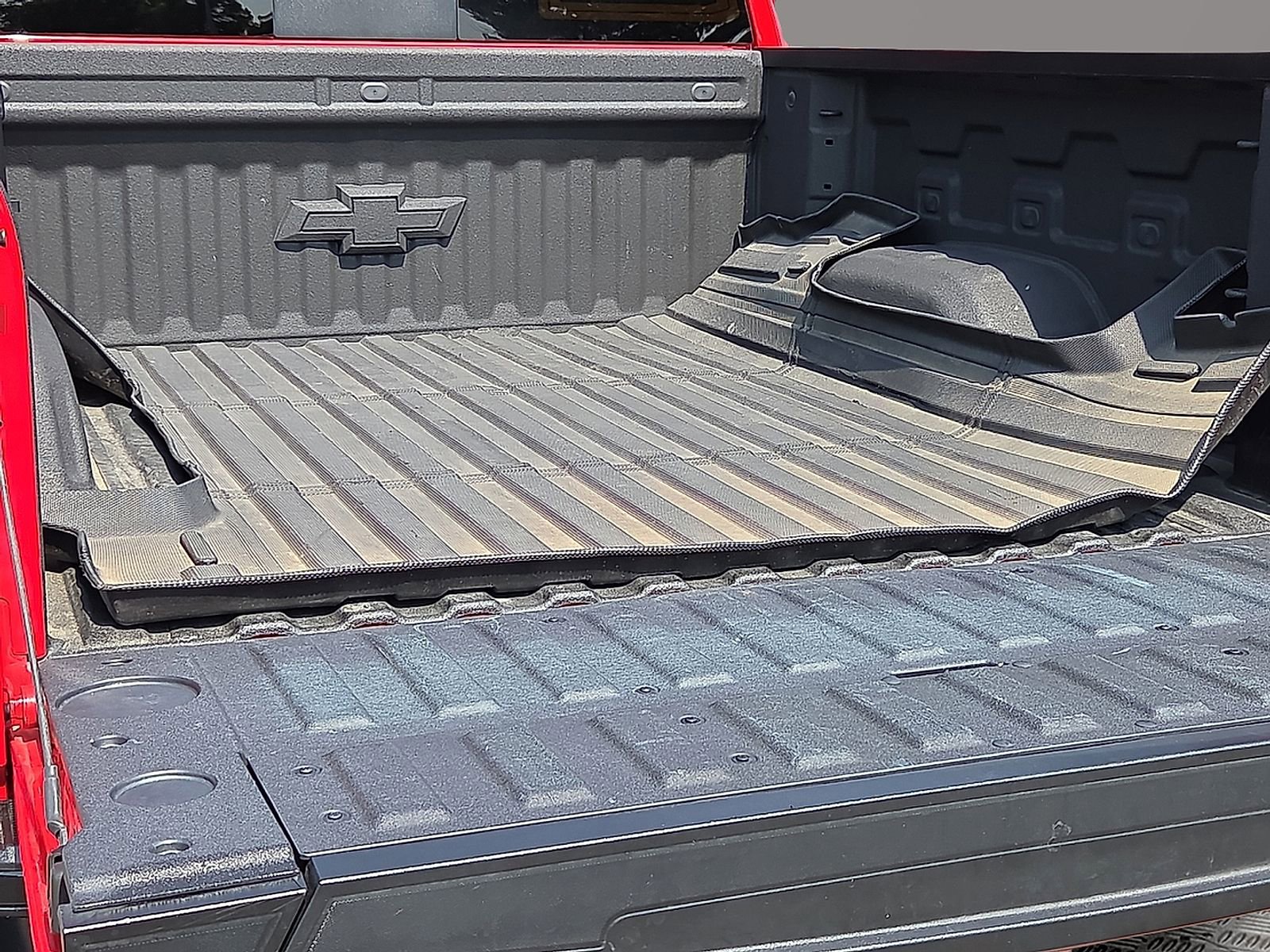 Used 2024 Chevrolet Silverado 1500 LT Trail Boss w/ Convenience Package II image 8