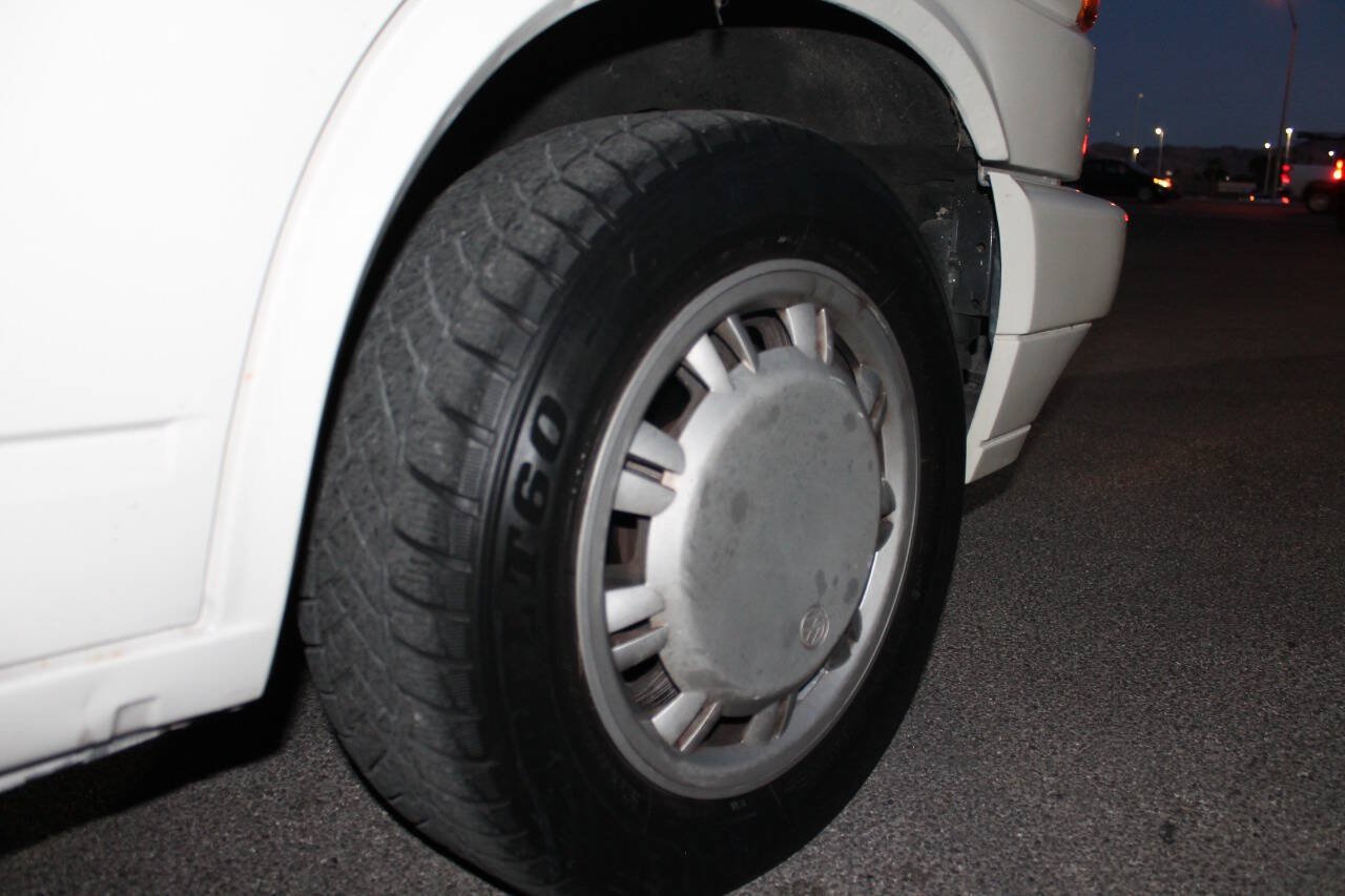 Used 1993 Volkswagen Eurovan MV FWD image 47