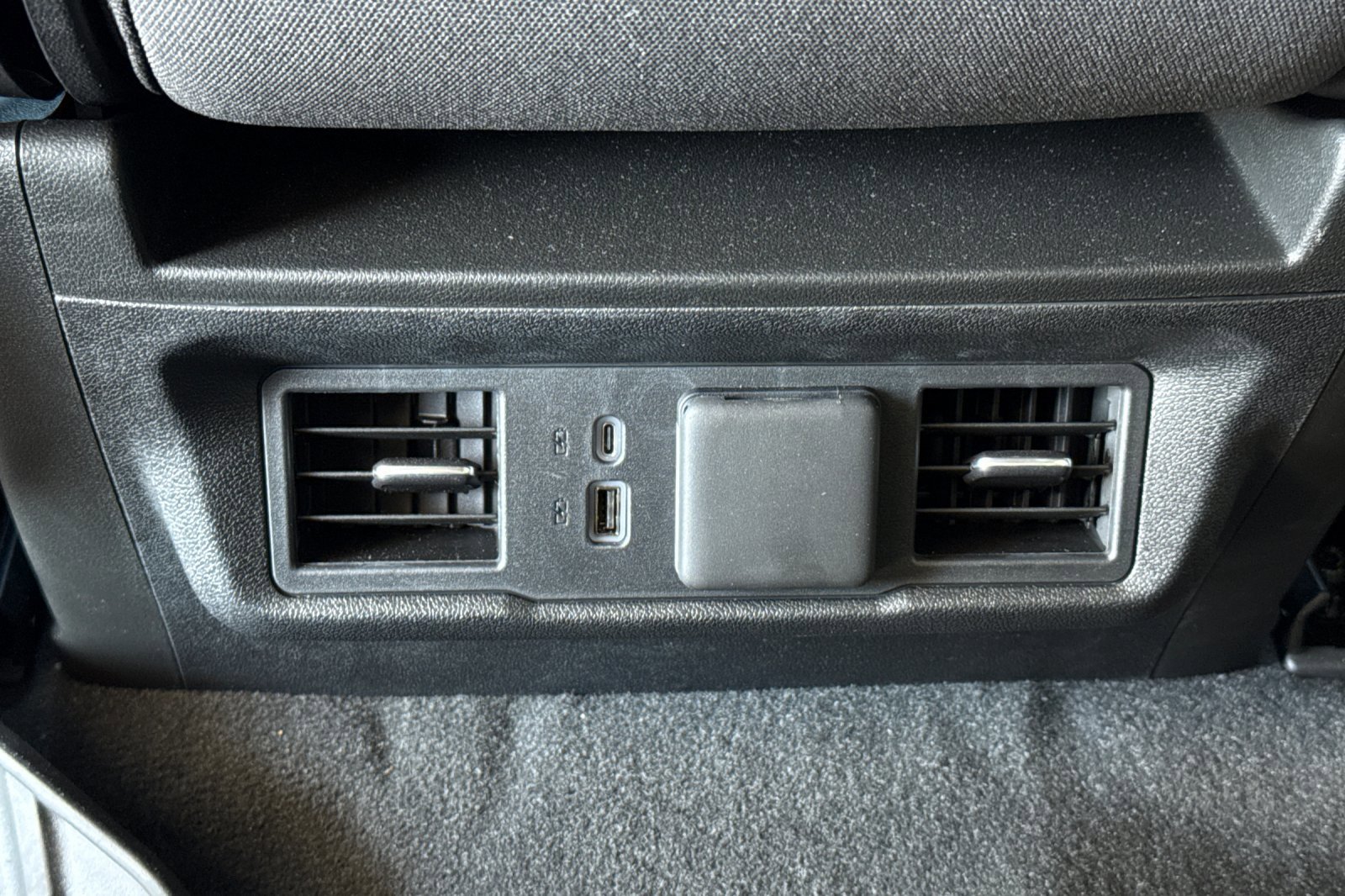 Used 2025 GMC Sierra 1500 Elevation image 16