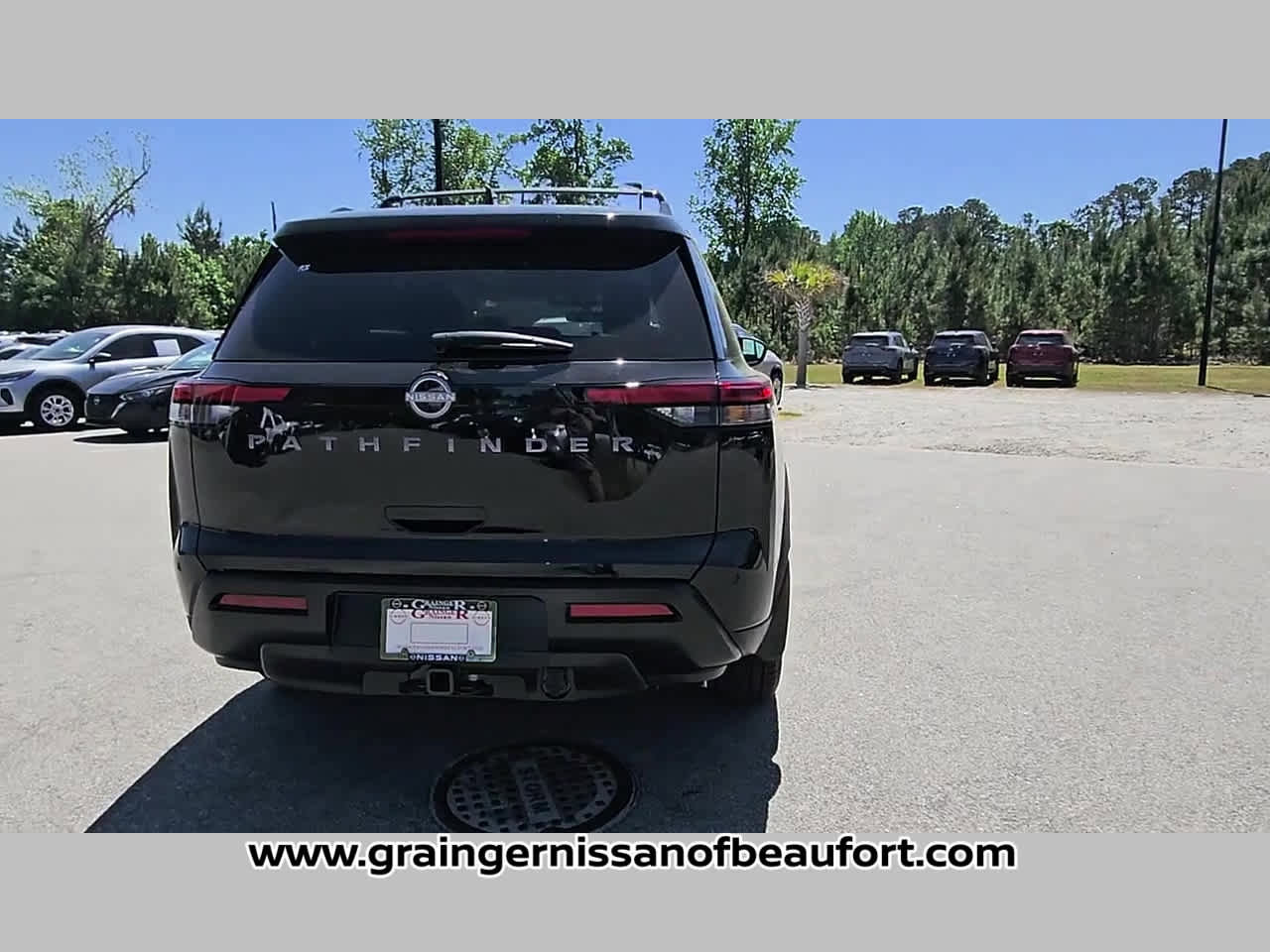 New 2026 Nissan Pathfinder SV FWD image 33