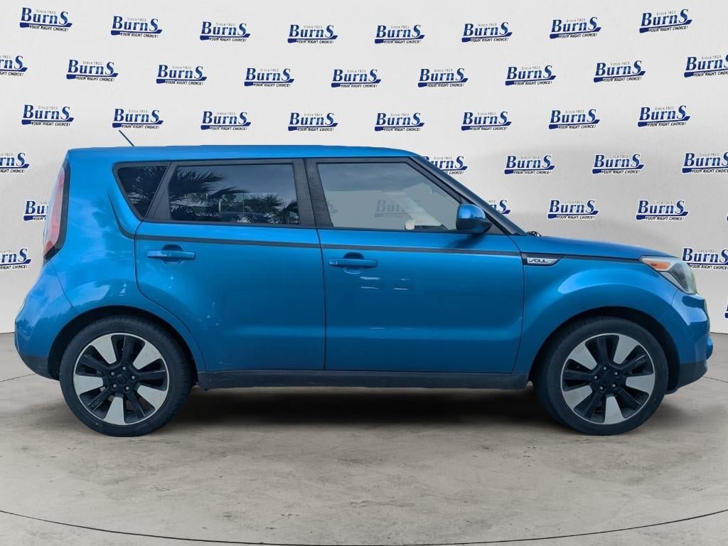 Used 2018 Kia Soul + FWD image 2