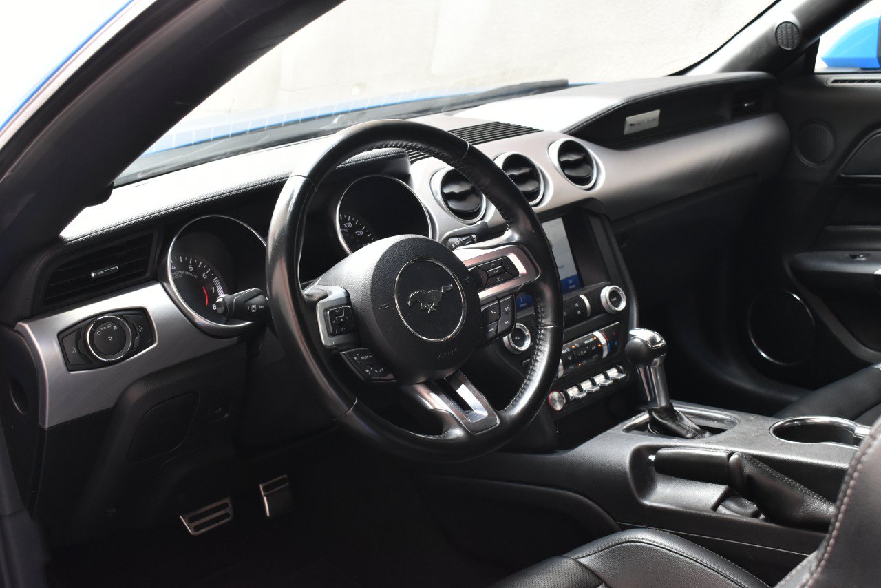 Used 2022 Ford Mustang Premium RWD image 13