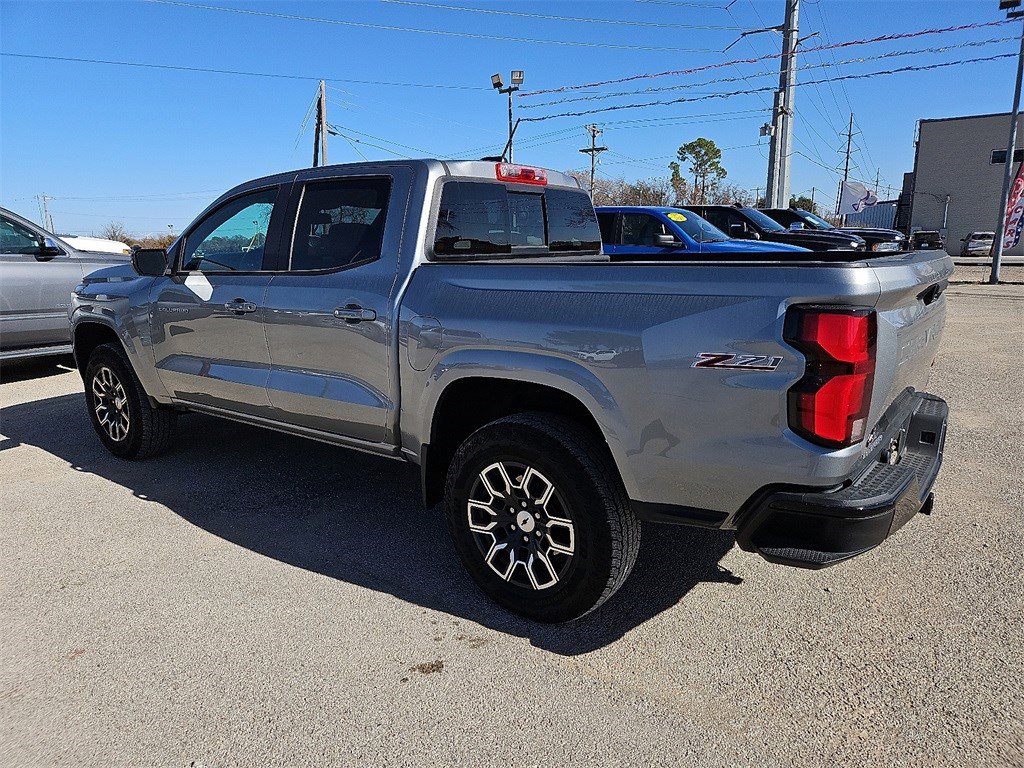 Used 2023 Chevrolet Colorado Z71 w/ Z71 Convenience Package 2 image 4
