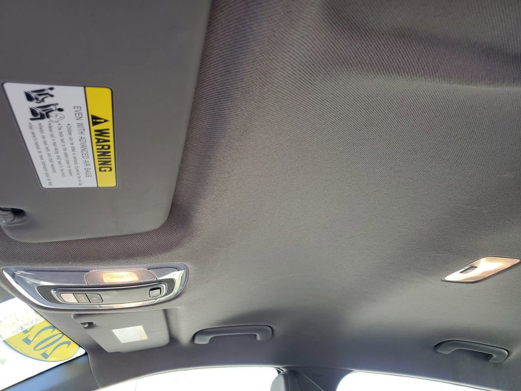 Used 2024 Hyundai Elantra SEL FWD image 31