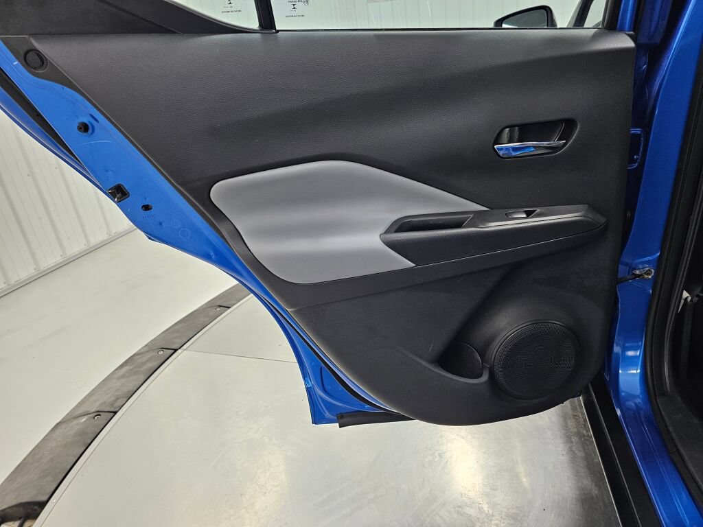 Used 2023 Nissan Kicks SR w/ SR Premium Package FWD image 27