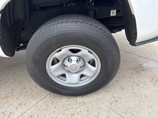 Used 2023 Toyota Tacoma SR AWD/4WD image 11