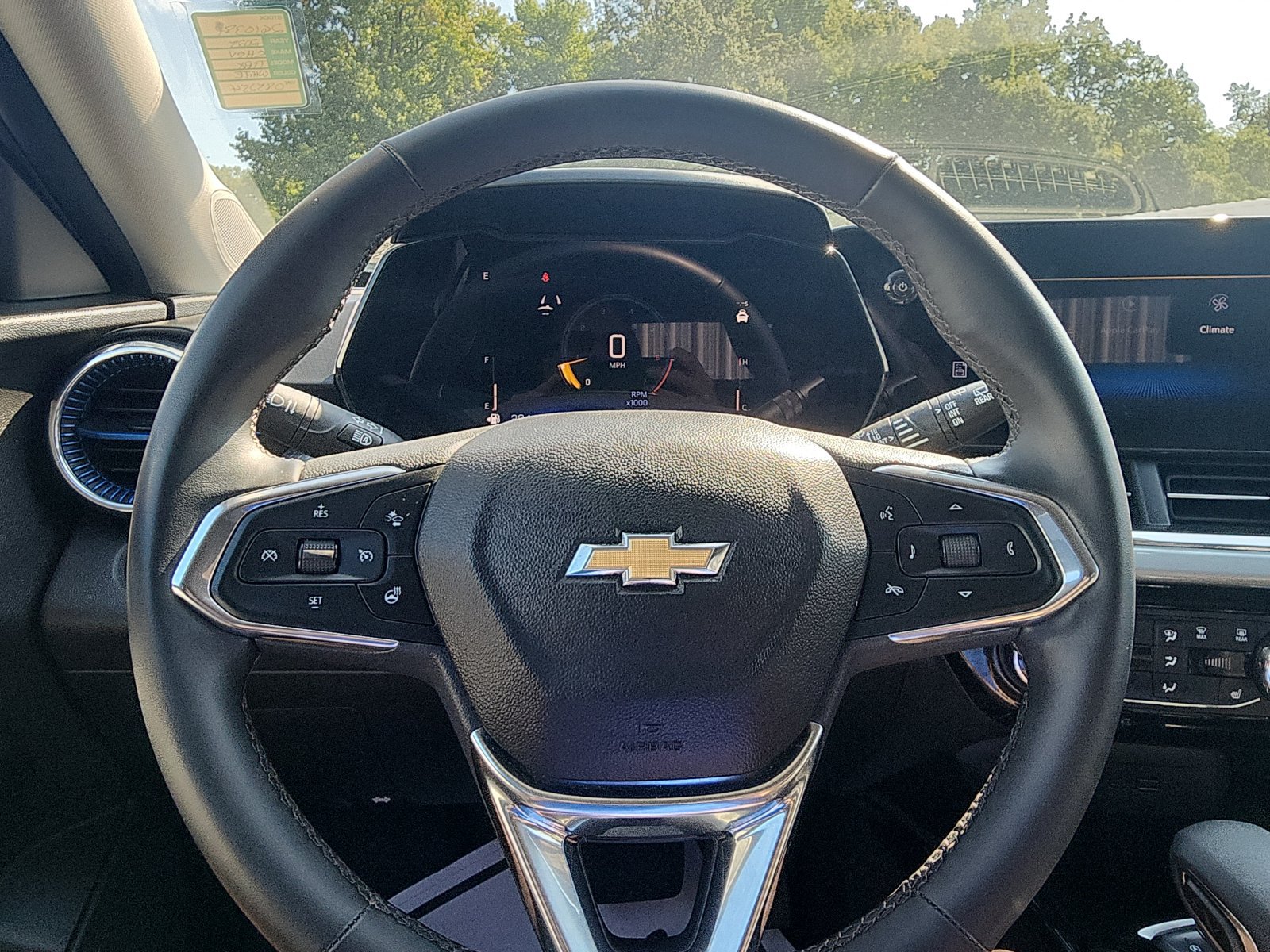 Used 2025 Chevrolet Trax LT w/ Driver Confidence Package FWD image 15