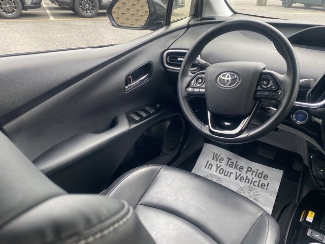 Used 2020 Toyota Prius Prime XLE image 31