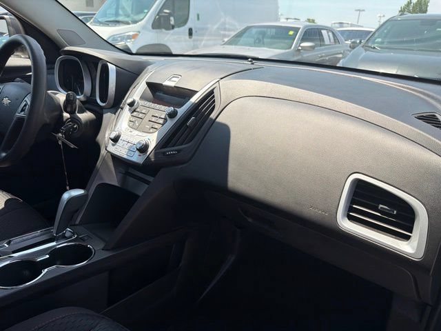 Used 2015 Chevrolet Equinox LS AWD/4WD image 25