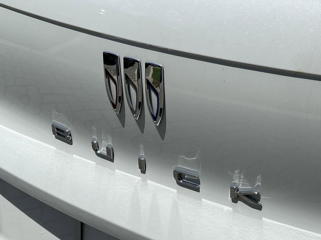 New 2025 Buick Envista Avenir image 10