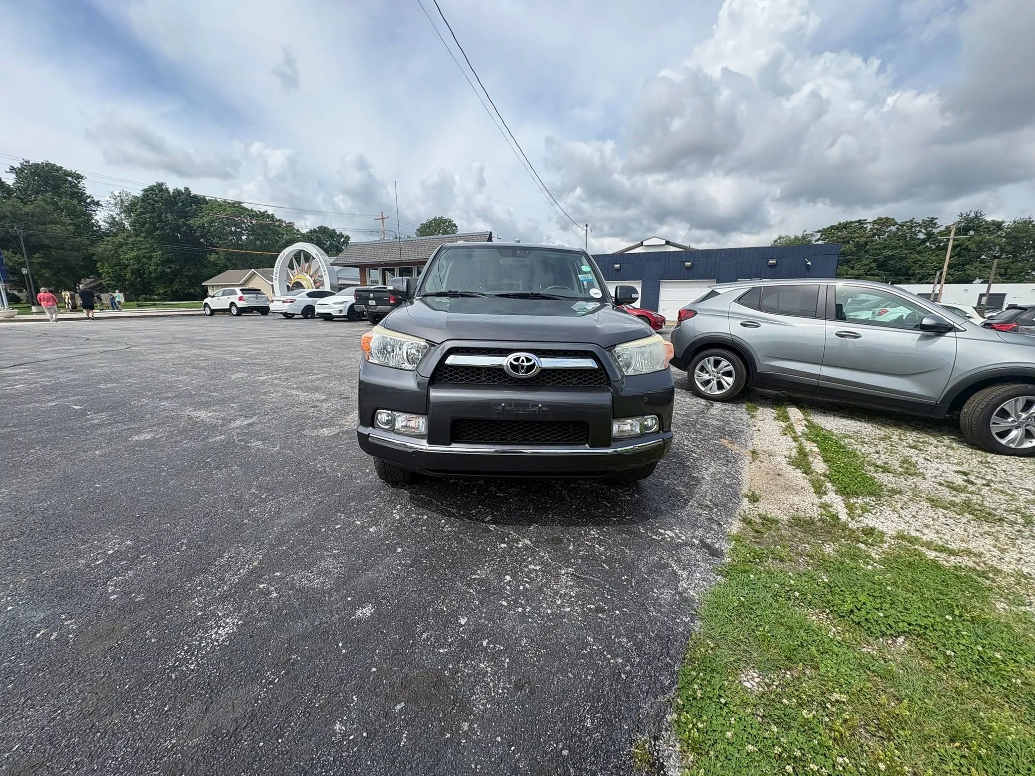 Used 2010 Toyota 4Runner Trail AWD/4WD image 2