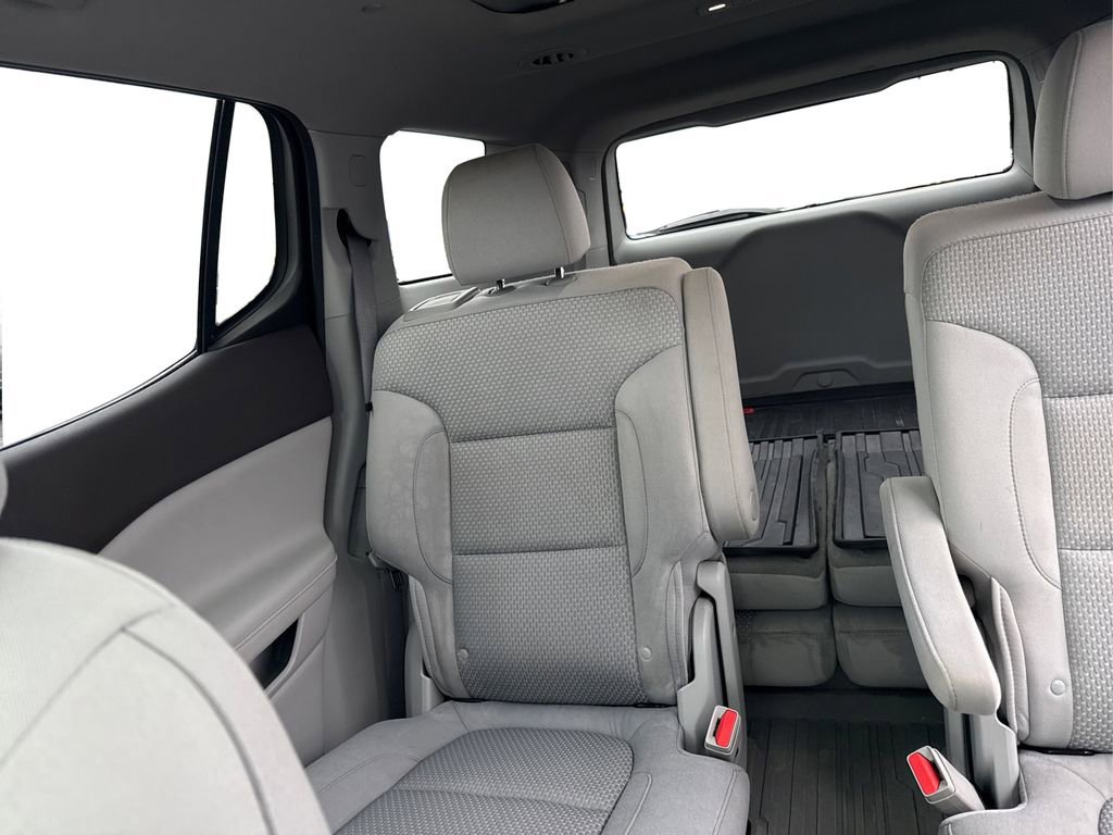 Used 2021 GMC Acadia SLE w/ Driver Convenience Package image 10