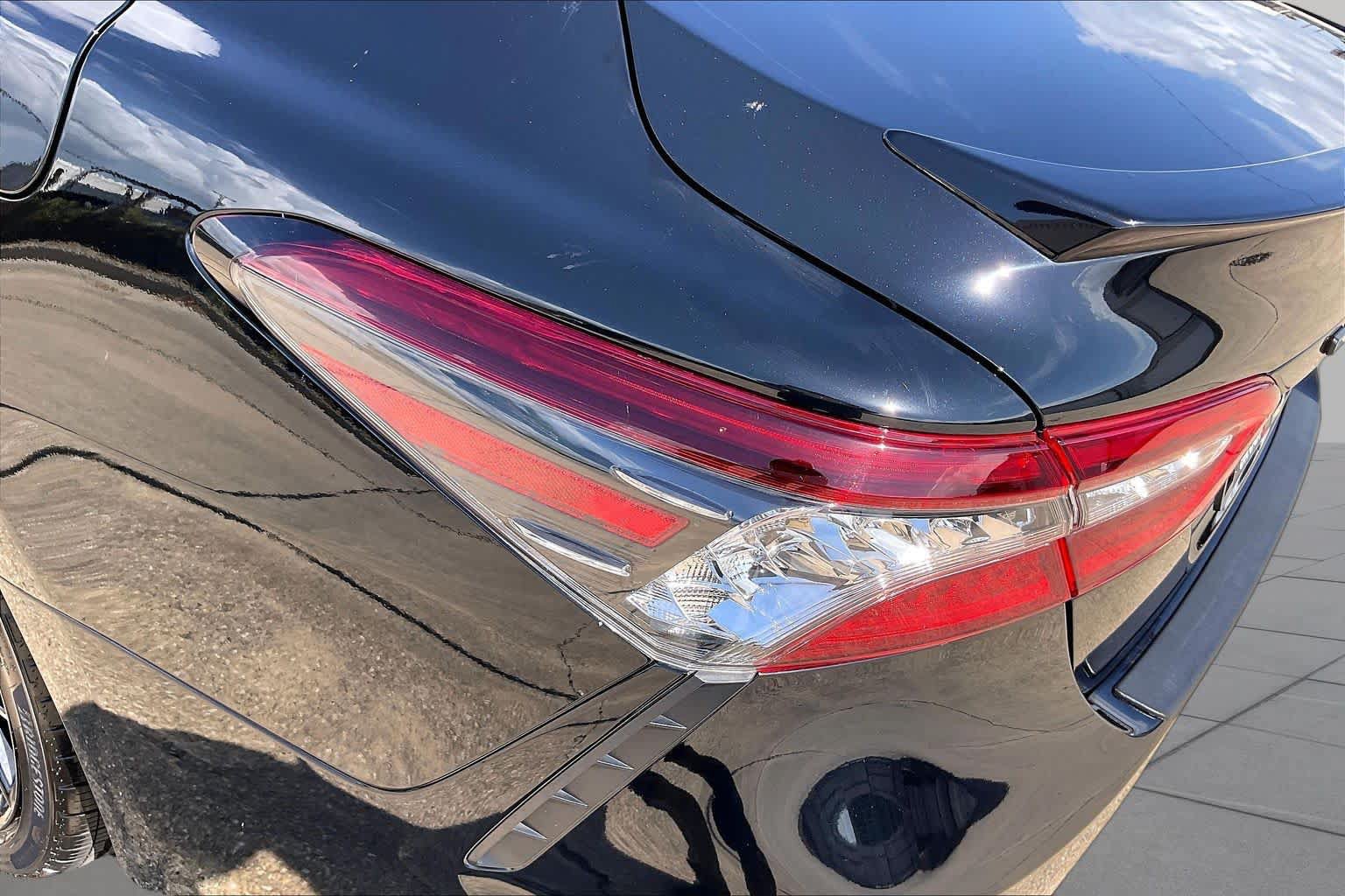Used 2021 Toyota Camry XSE FWD image 29