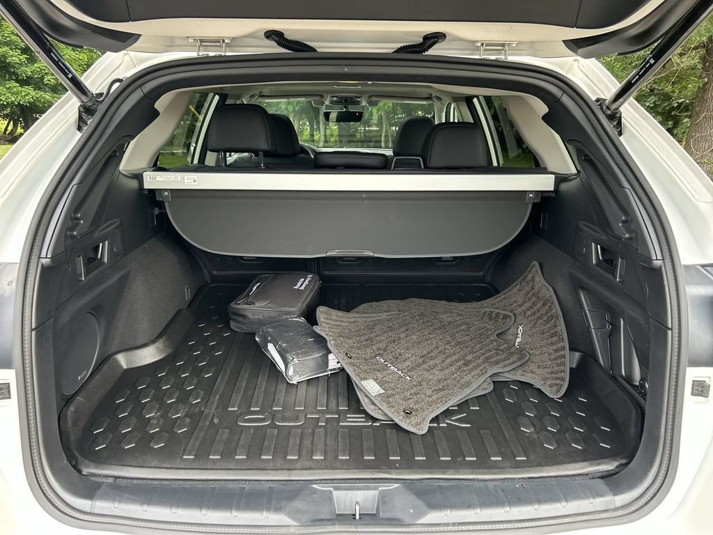 Certified 2022 Subaru Outback Limited AWD/4WD image 27