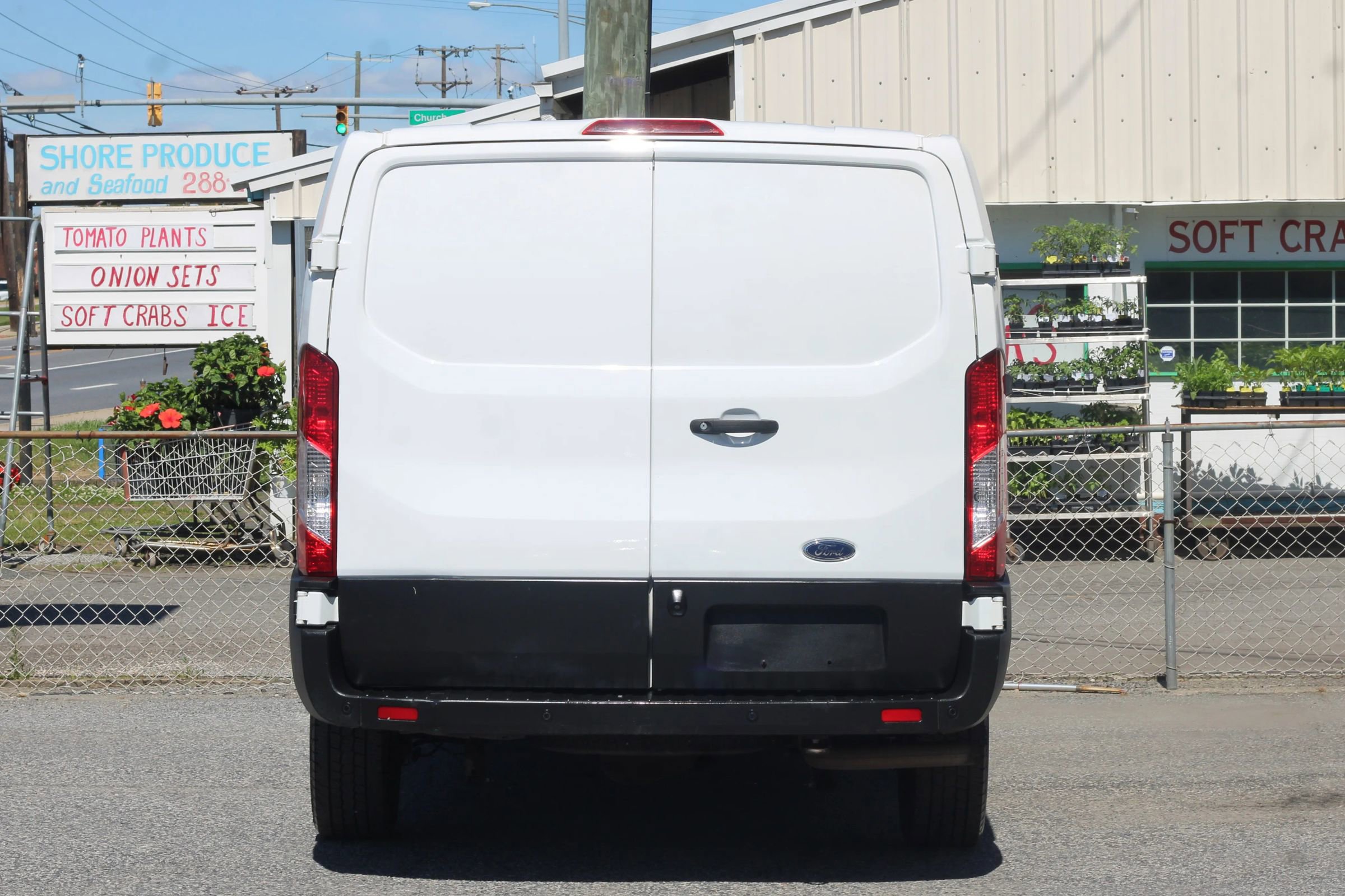 Used 2020 Ford Transit 250 Low Roof RWD image 7