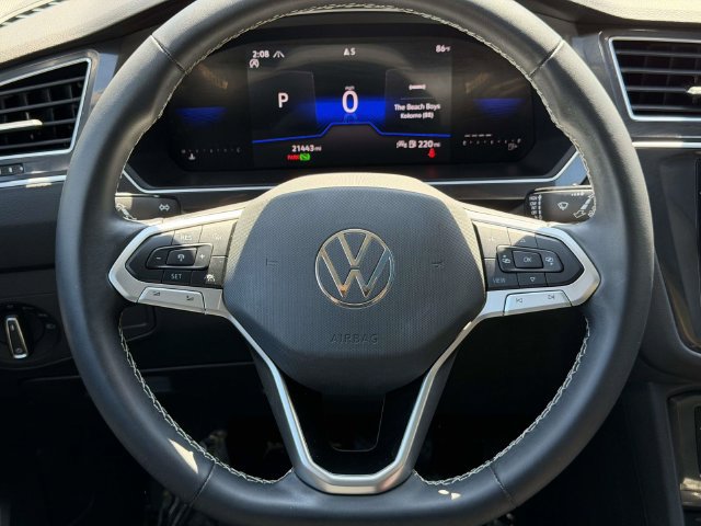 Used 2024 Volkswagen Tiguan Wolfsburg Edition AWD/4WD image 19