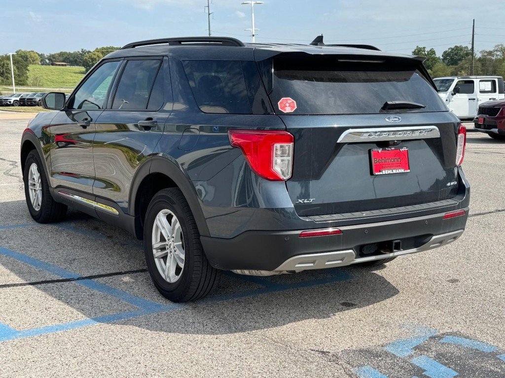 Used 2023 Ford Explorer XLT w/ Equipment Group 202A AWD/4WD image 8