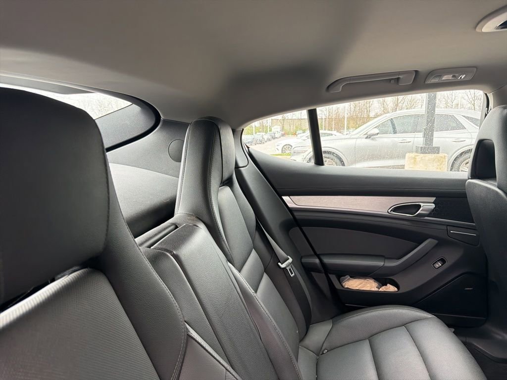 Used 2015 Porsche Panamera 4 AWD/4WD image 66