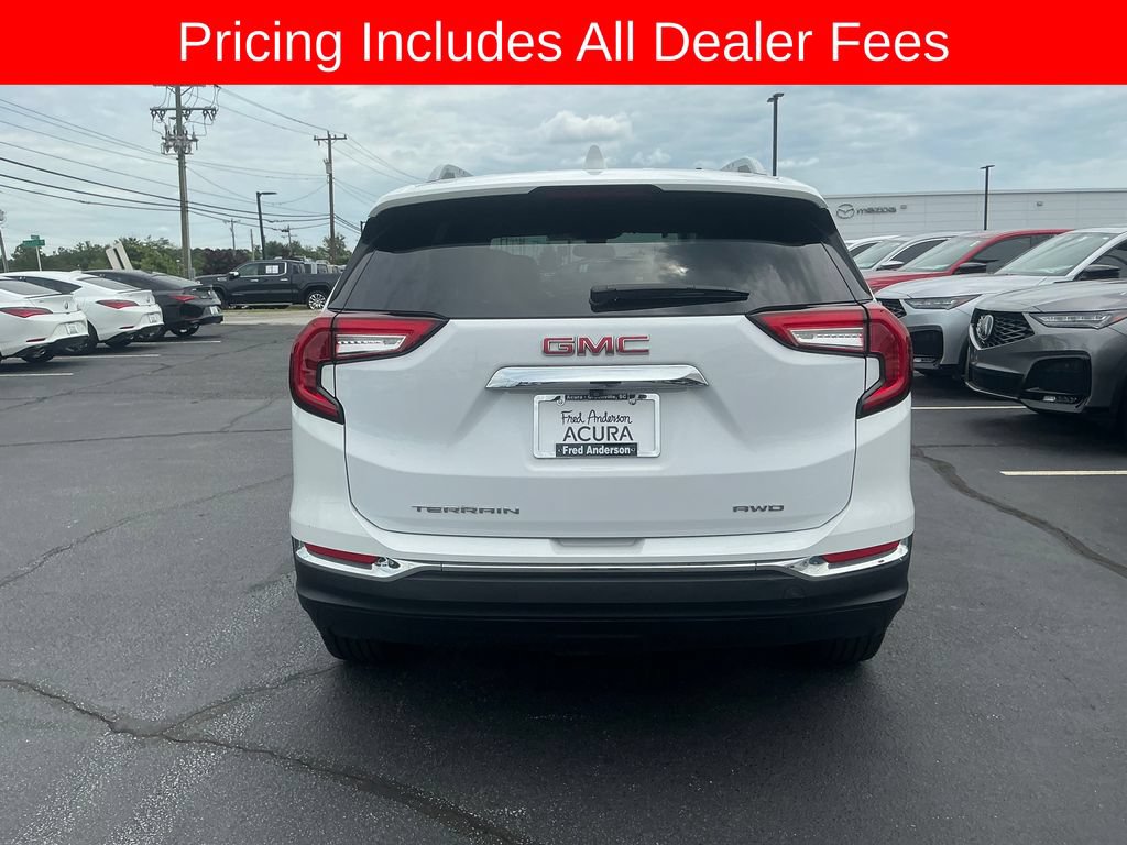 Used 2023 GMC Terrain SLT AWD/4WD image 4