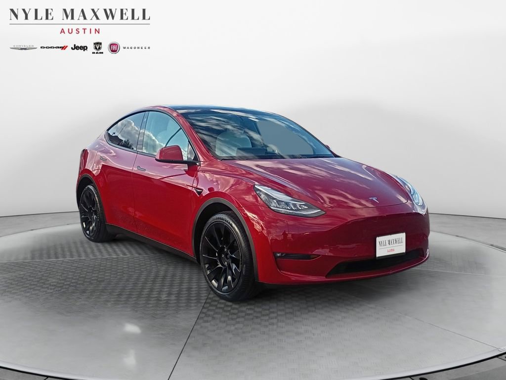 Used 2022 Tesla Model Y Long Range image 2