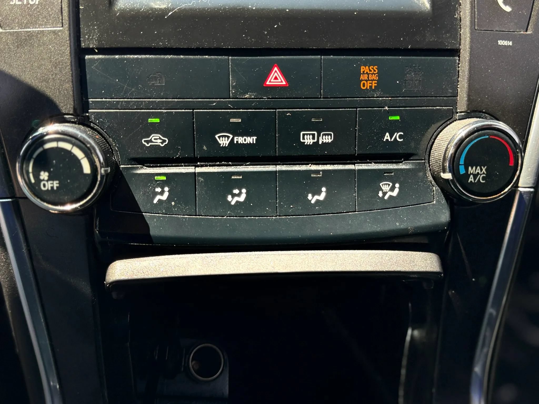 Used 2017 Toyota Camry SE FWD image 26